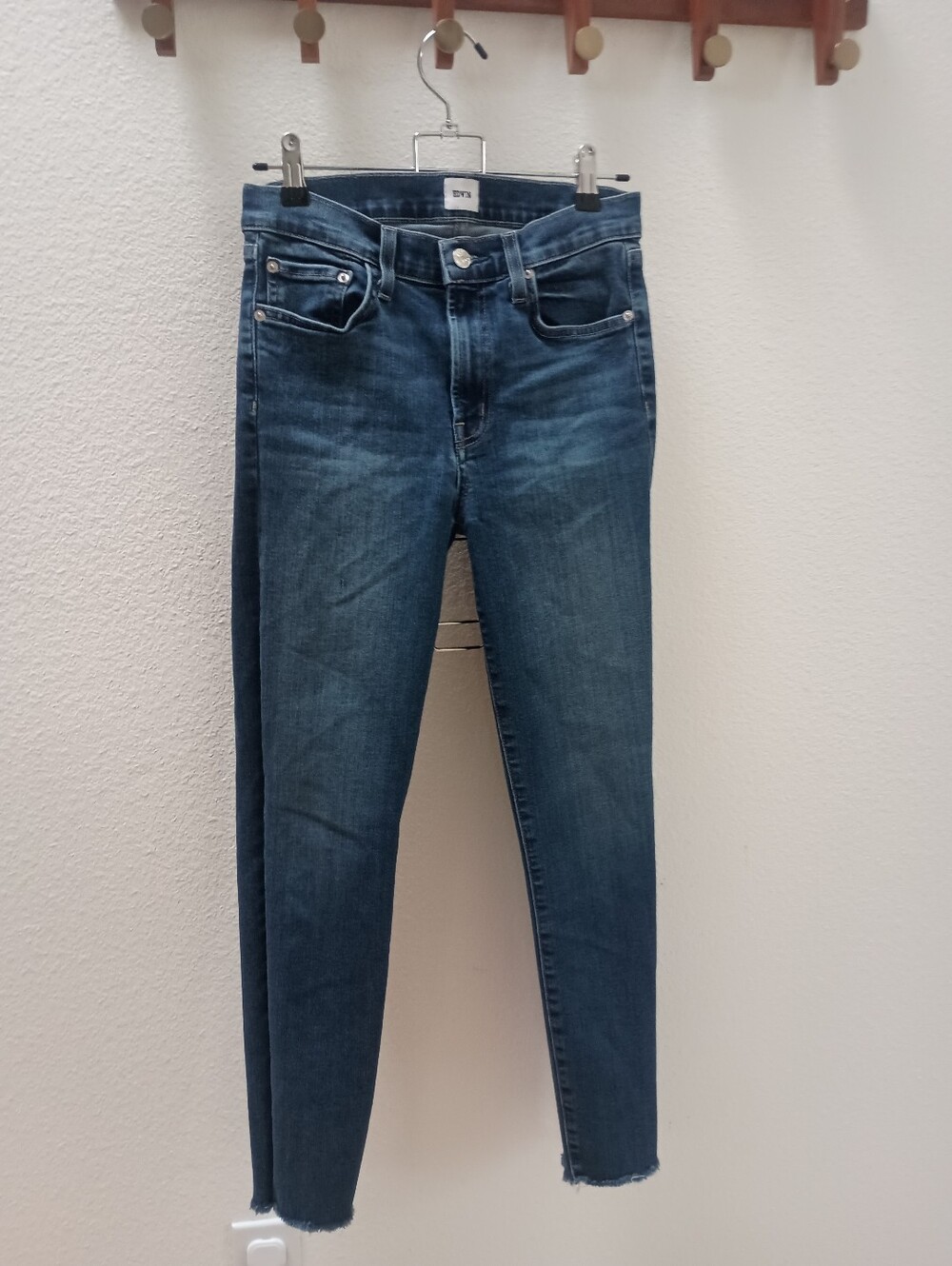 EDWIN Skinny Crop Jeans Dark Wash Raw Hem Size 26